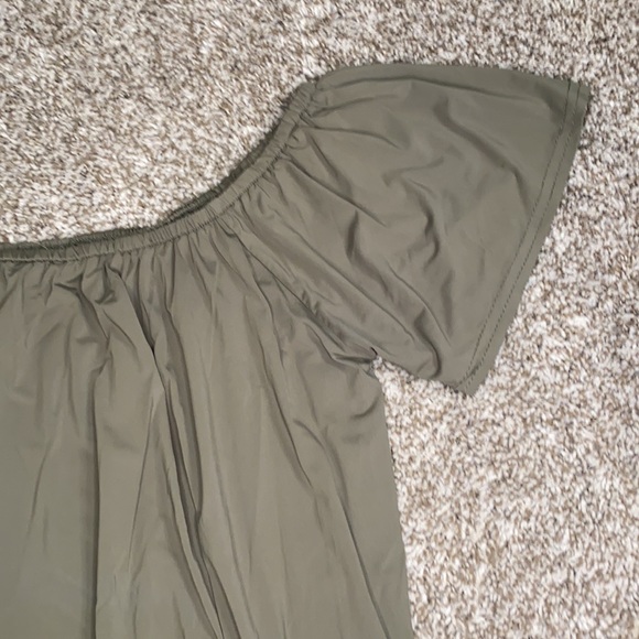 Off The Shoulder Green Drape Top - Picture 2 of 5